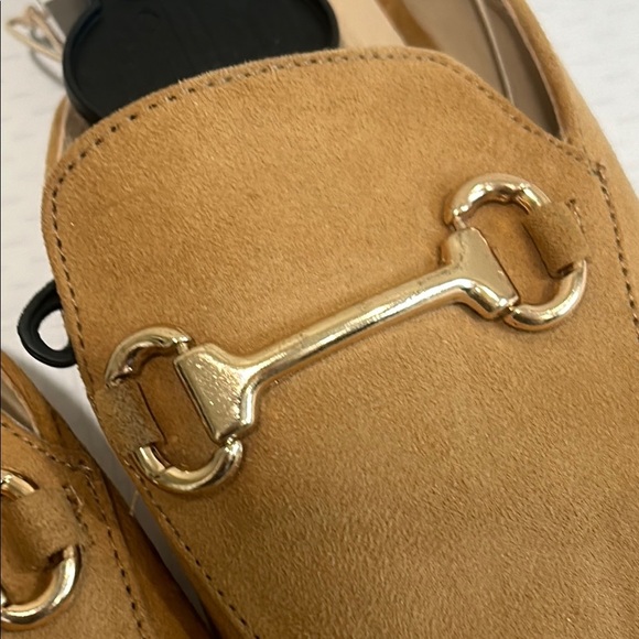 Primark Tan Mules with Gold Accents and Suede Texture - Picture 7 of 7